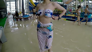 Dating with jpanese beautiful girl in a public pool